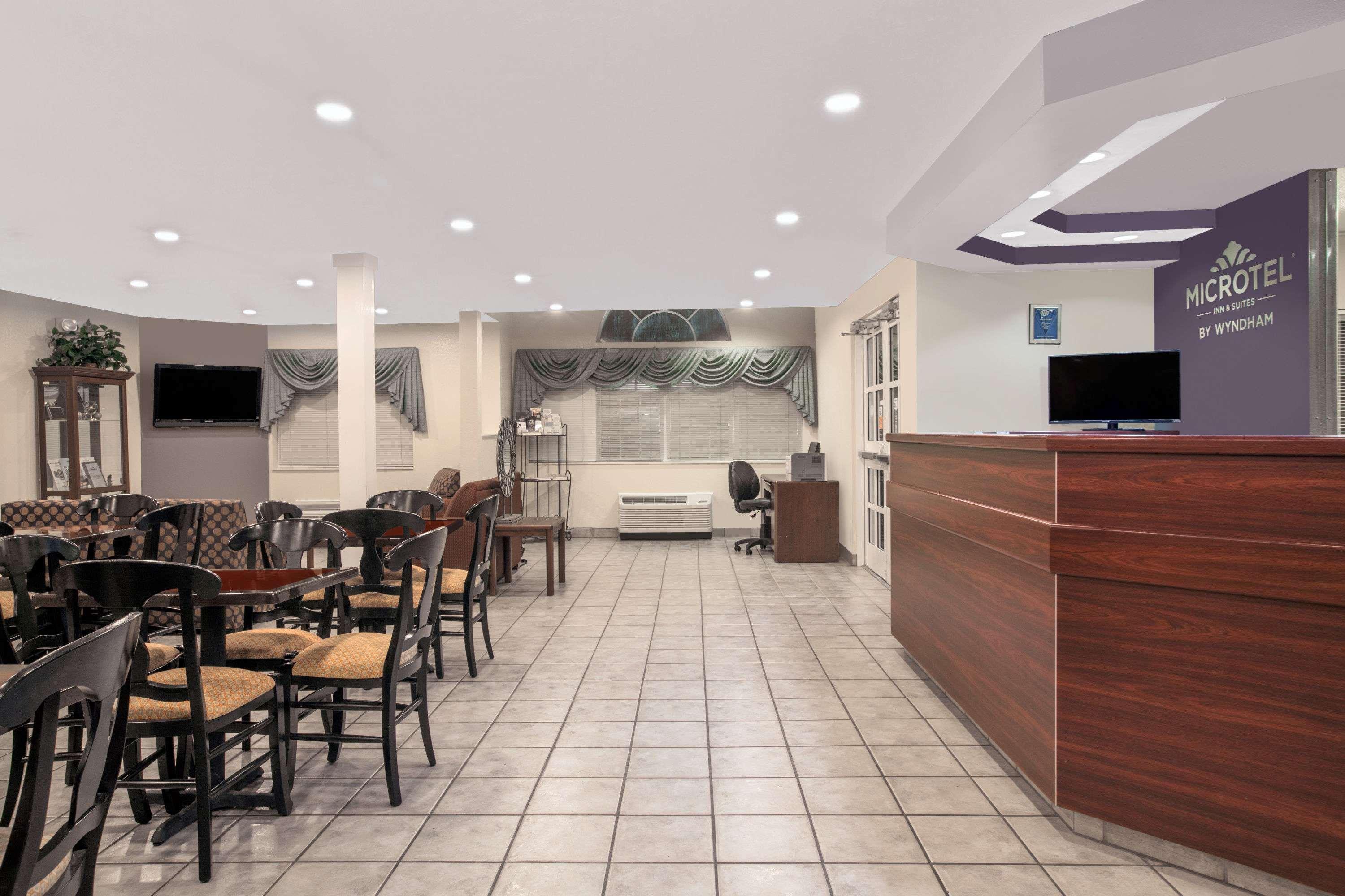 Microtel Inn & Suites - Meridian Exterior foto